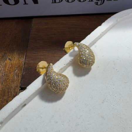 Brinco de Gota em Zircônias Banhado