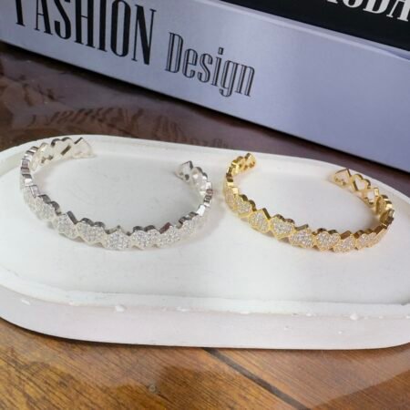 Bracelete Feminino Banhado a Ouro 18K e Prata com Corações em Zircônias- Luxo alta Qualidade